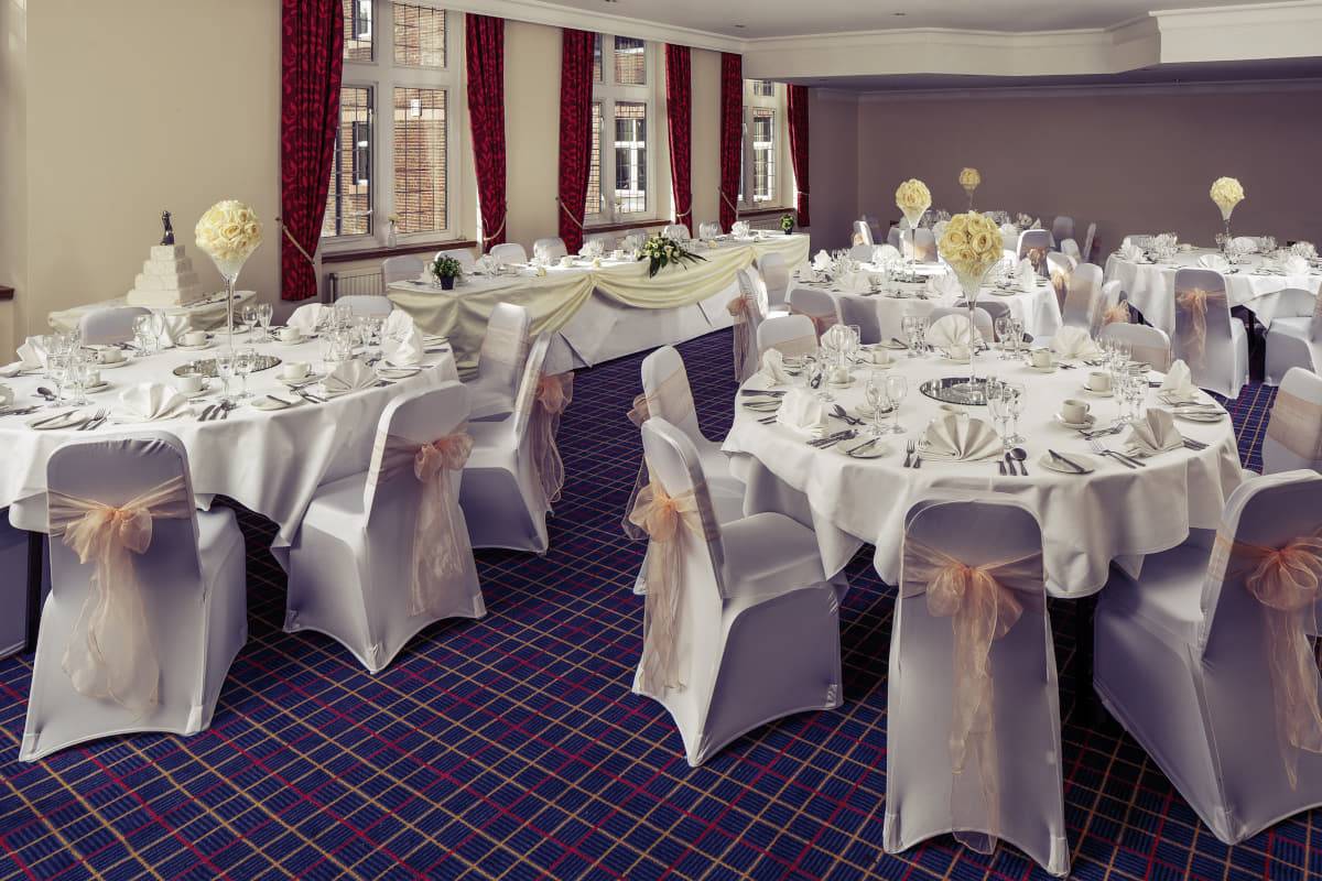 pic  - Mercure Leeds Parkway