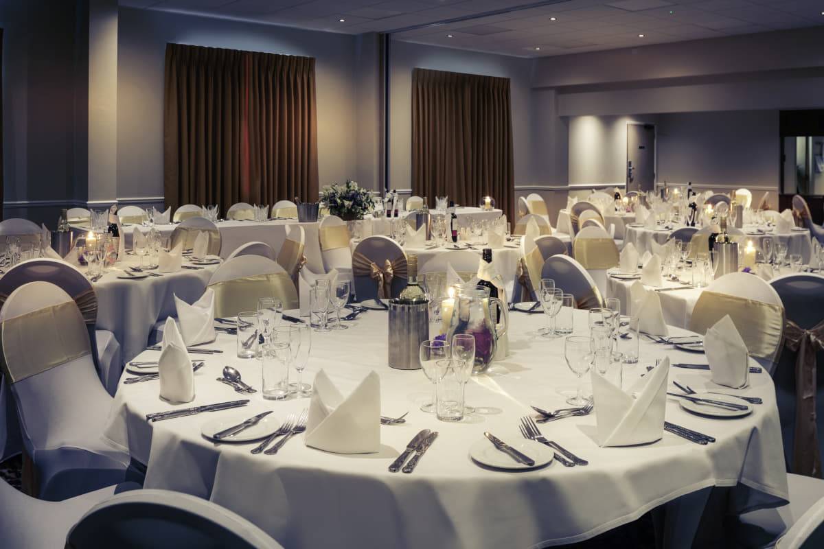 Wedding Venues Hatfield Mercure Hatfield Oak 4337