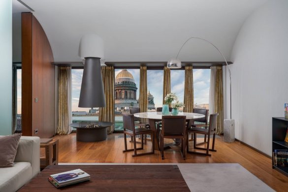 Mushuk sharbati fotosurati Avstraliyalik ayollarning katta kokraklari