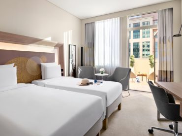 deluxe-twin-room-with-private-balcony