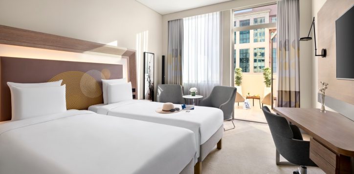 deluxe-twin-room-with-private-balcony