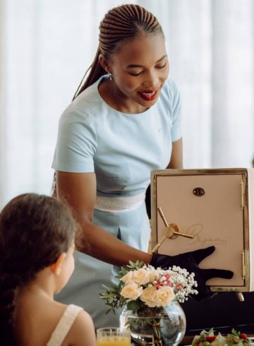 le-gouter-afternoon-tea-in-bijou-patisserie