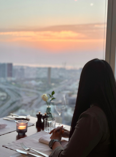 an-evening-above-dubai-la-vue-on-51st