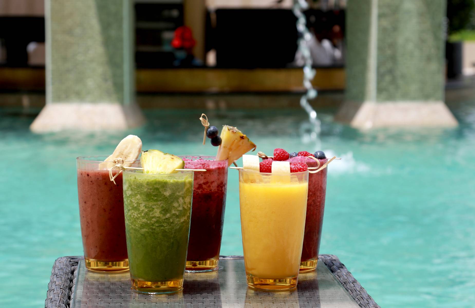 Pool Restaurant & Bar in Dubai Poolside Restaurant, Dubai