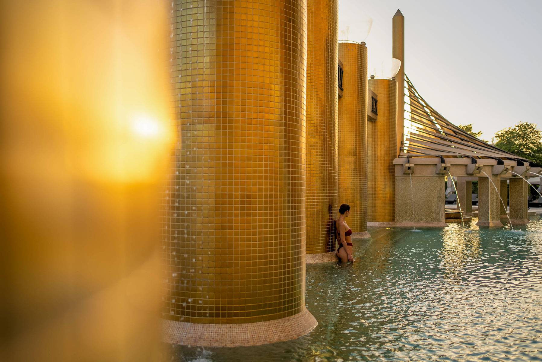 raffles hotel dubai swimming pool