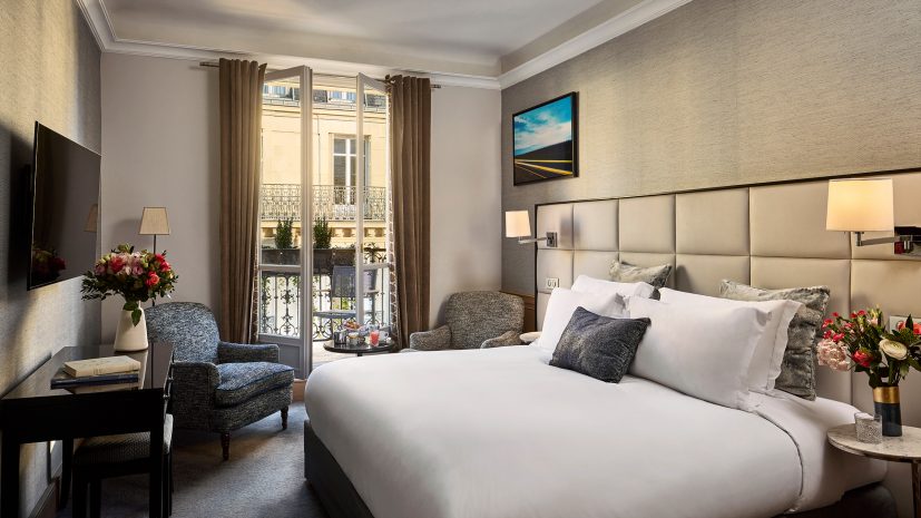 chambre-luxury-avec-balcon