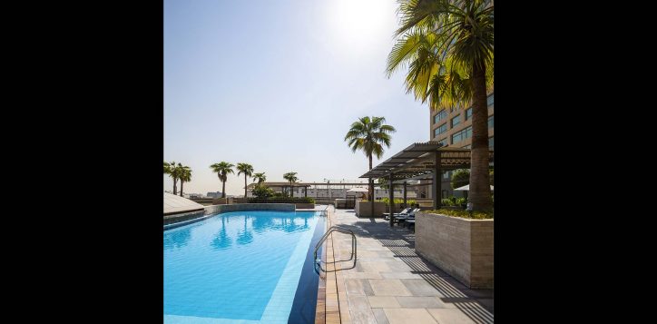 swissotel-al-ghurair-b1p8-swimming-pool-32-edit