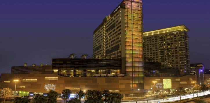 swissotel-exterior-night-2-2