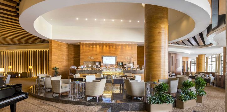 swissotel-al-ghurair-b1p8-yasmin-lounge-wide-481-2-2
