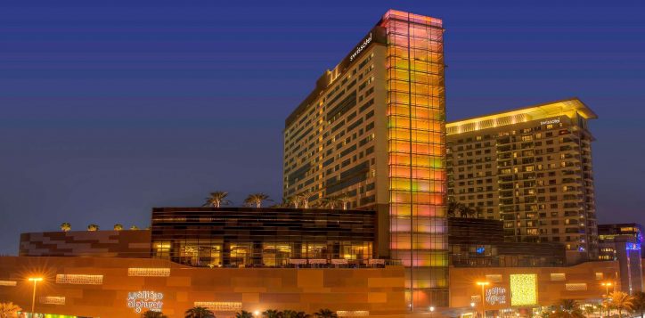 swissotel-exterior-night-2