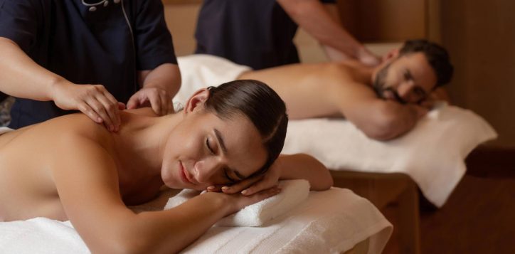 couple-massage_swissotel-min