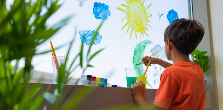 kids-room_painting-window