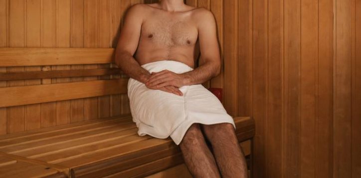 sauna-room_man_swissotel