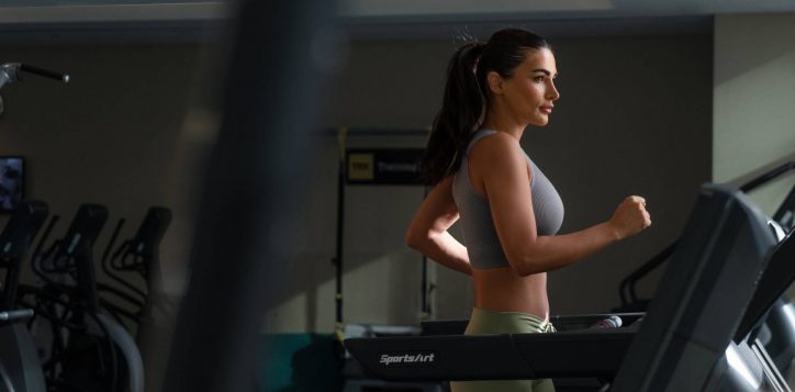 vitality-in-movement_woman-in-swissotel-gym-1