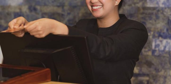 craftsmanship_receptionist-min
