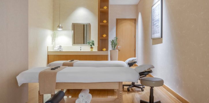 h1p8_spa_treatment_couple_room