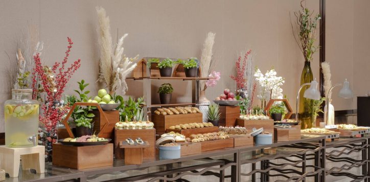 h1p8_ballroom_coffee_break_2