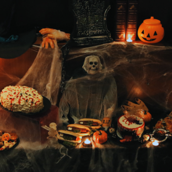 spooky-halloween-brunch