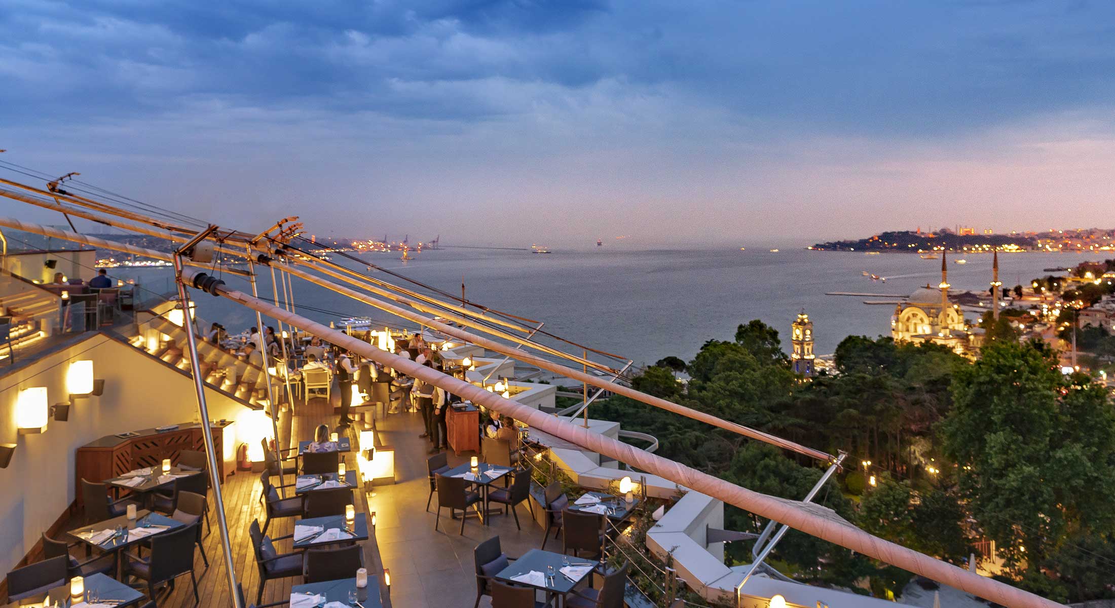 16 Roof Restaurant - Bosphorus View | Swissôtel The Bosphorus, Istanbul