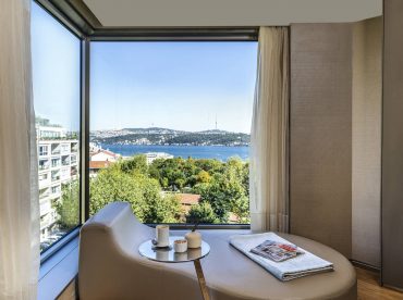 ecksuite-mit-einzelschlafzimmer-und-bosphorus-anblick