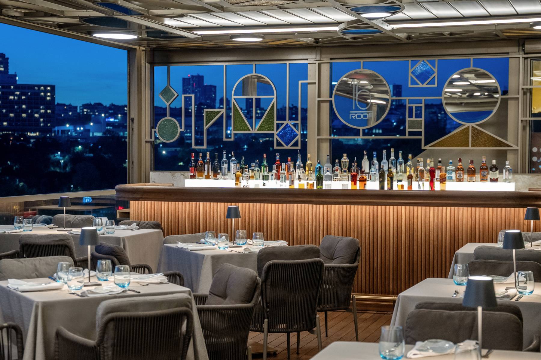 16 Roof Restaurant - Bosphorus View | Swissôtel The Bosphorus, Istanbul