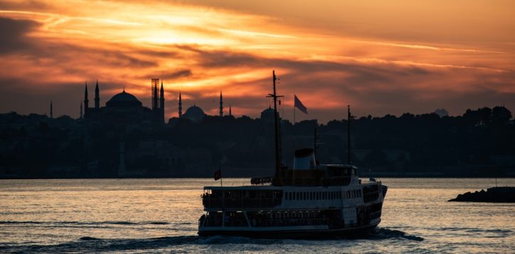 ferryonistanbul-beautifulistanbulsunsetview-istanbulturkey