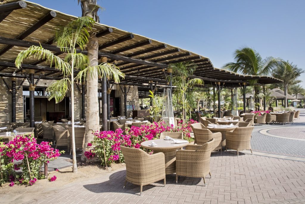 Maui Beach Restaurant & Bar | Sofitel Dubai The Palm