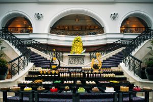 Restaurants & Bars
