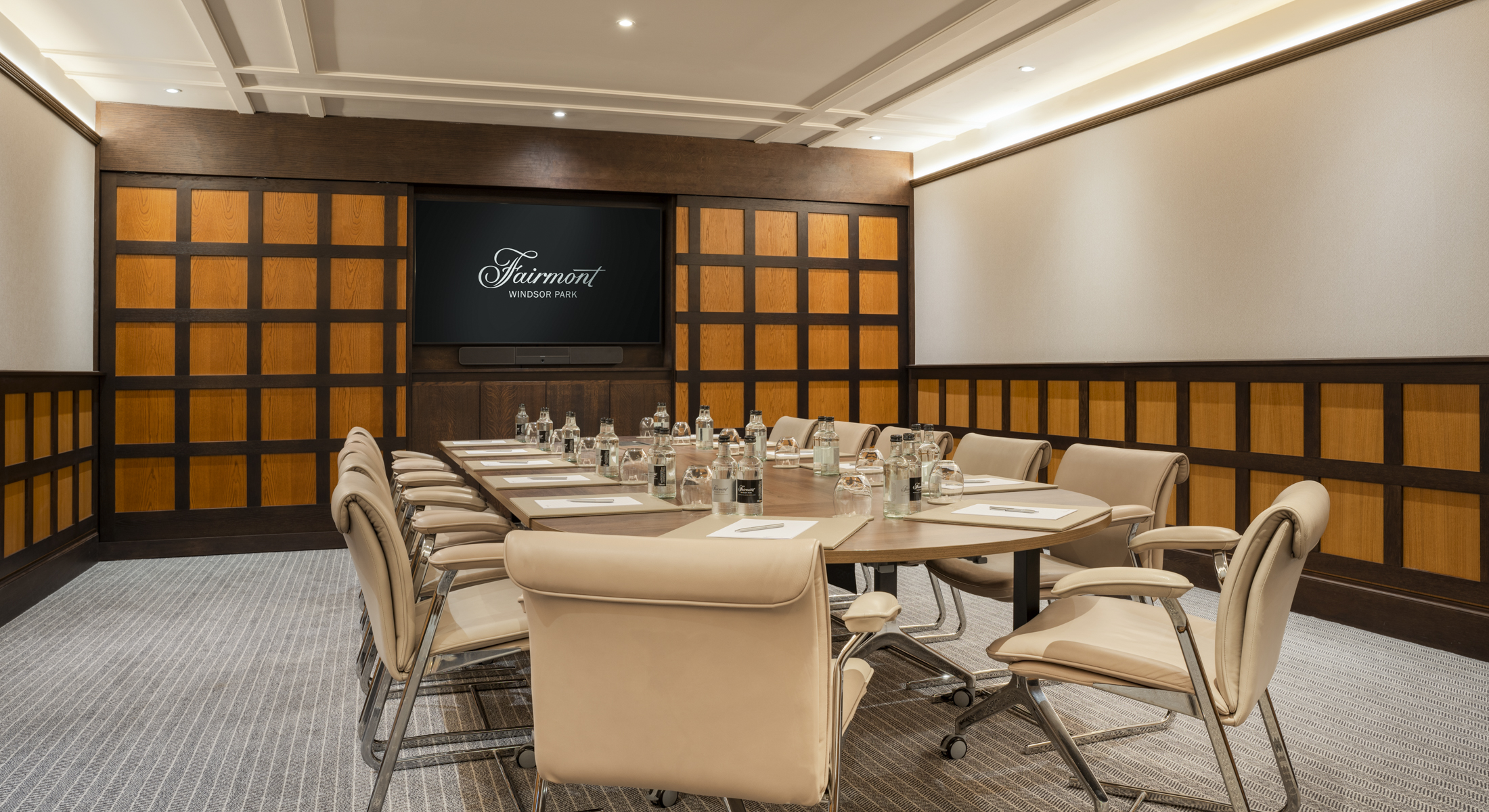 Holly Meeting Space in Windsor at Fairmont Windsor Park Hotel