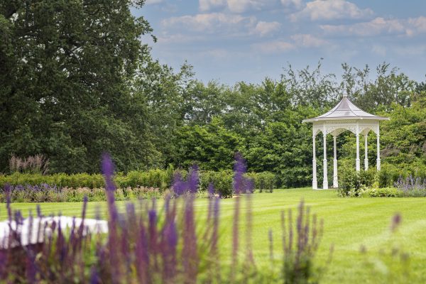 Fairmont Windsor Park Garden and Wedding Pagoda