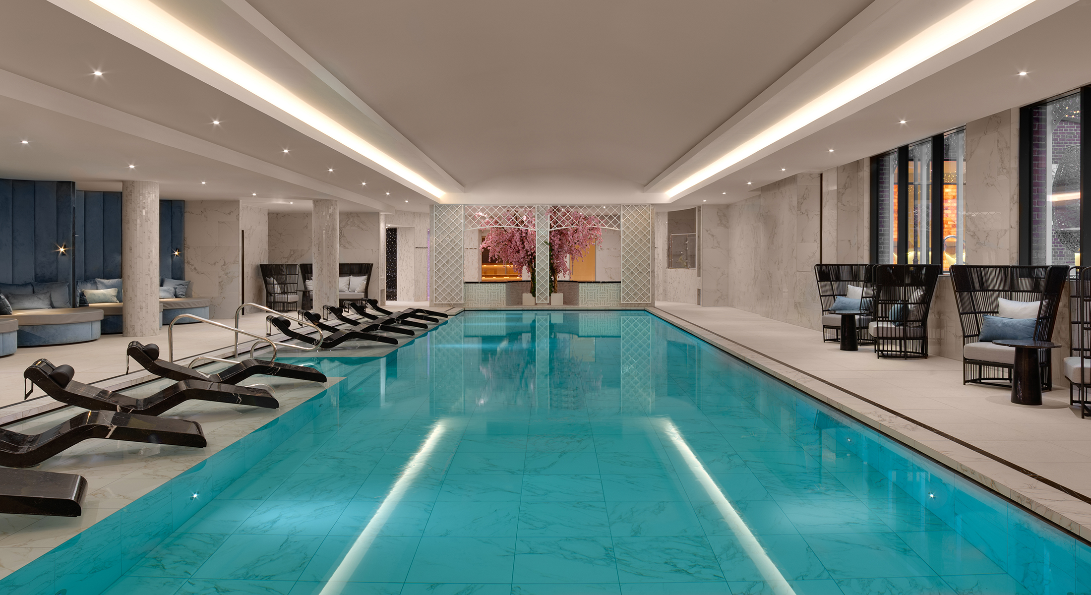 Fairmont Windsor Park indoor pool with room for everyone near London Heathrow