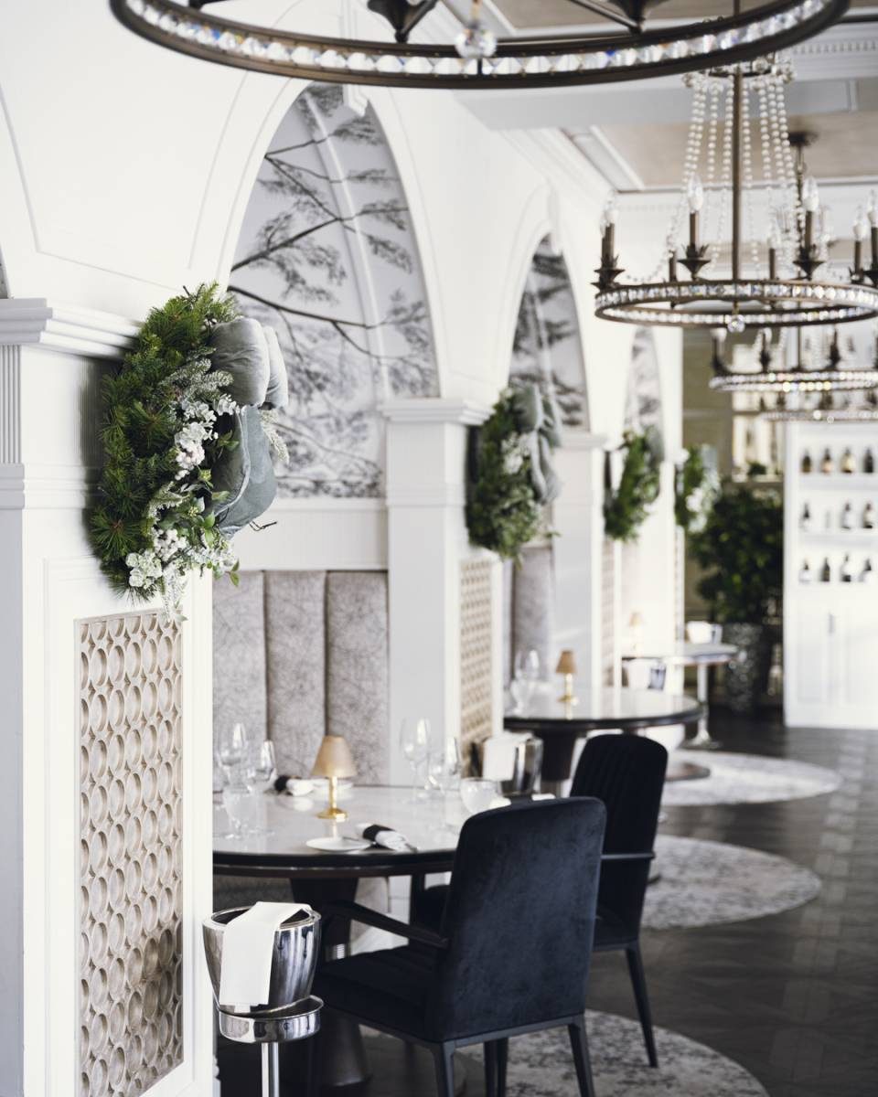 Fairmont-WIndsor-Park_Christmas-Decorations_211223_042_Edit_Edit_SM