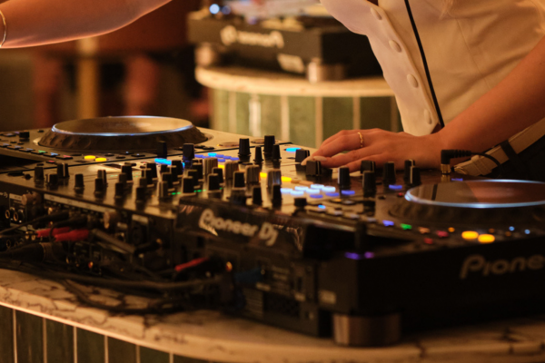 The Windsor Brasserie DJ