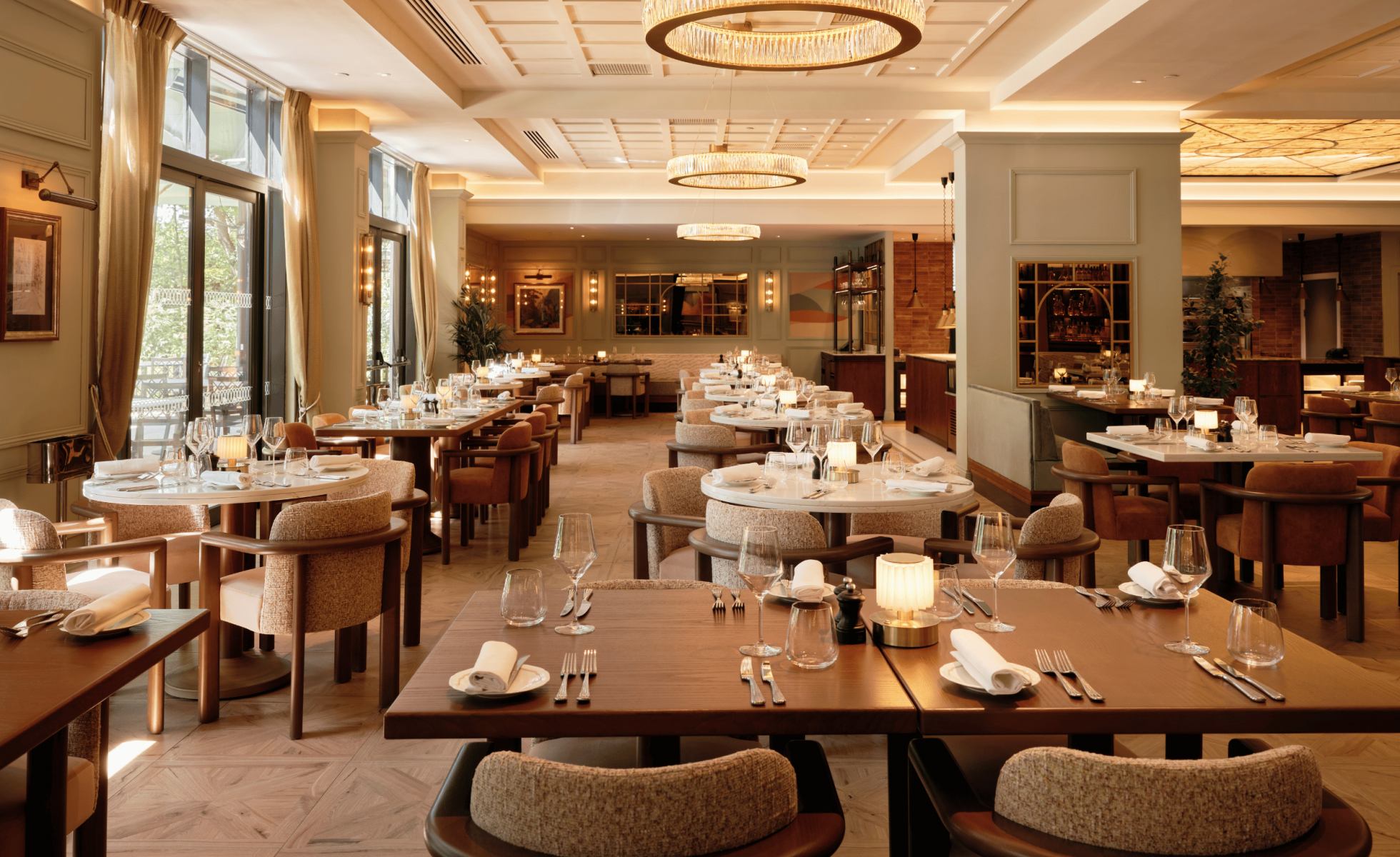 The-Windsor-Brasserie-seating-2
