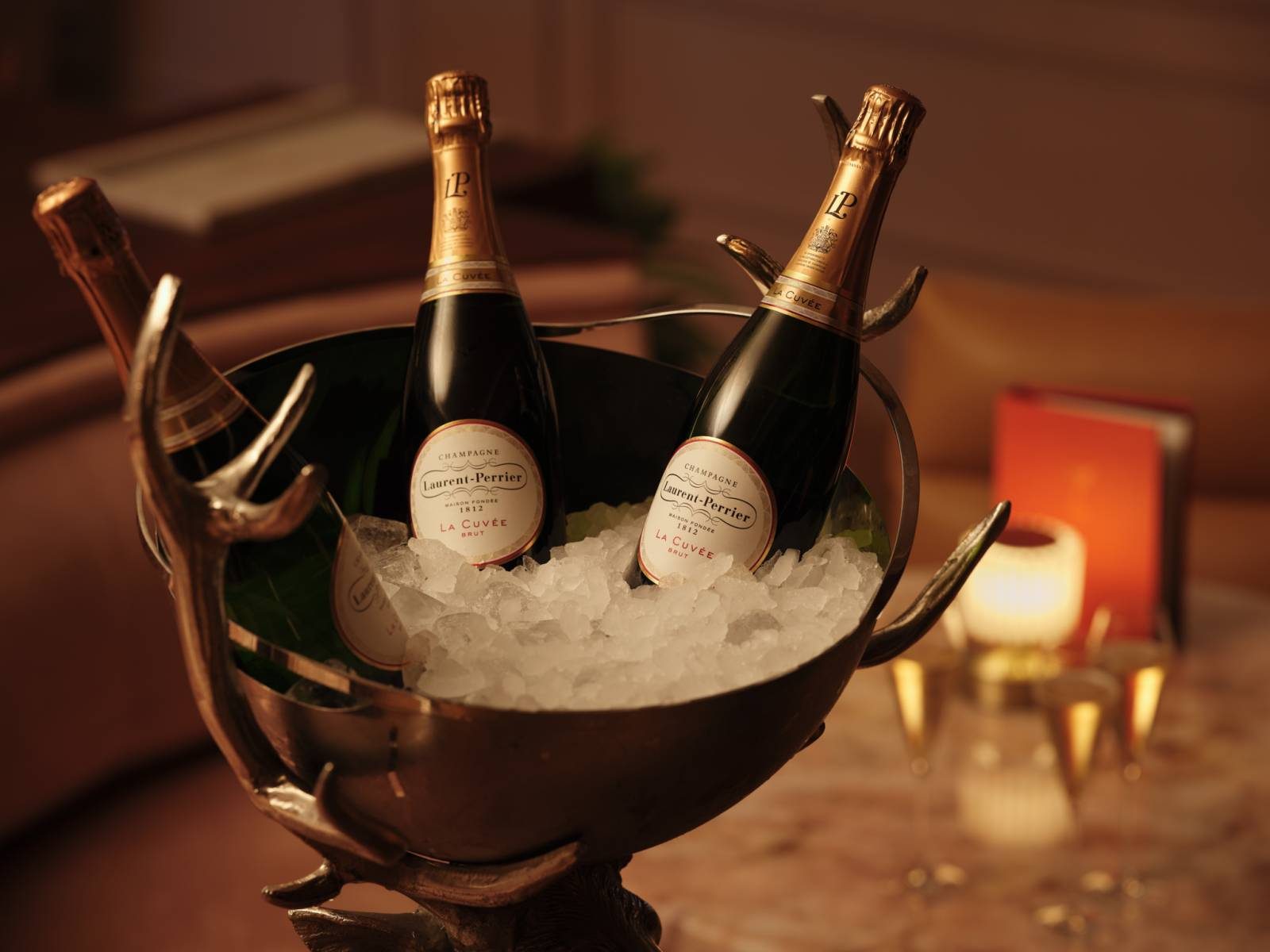 new_years_champagne-bar_20116_small