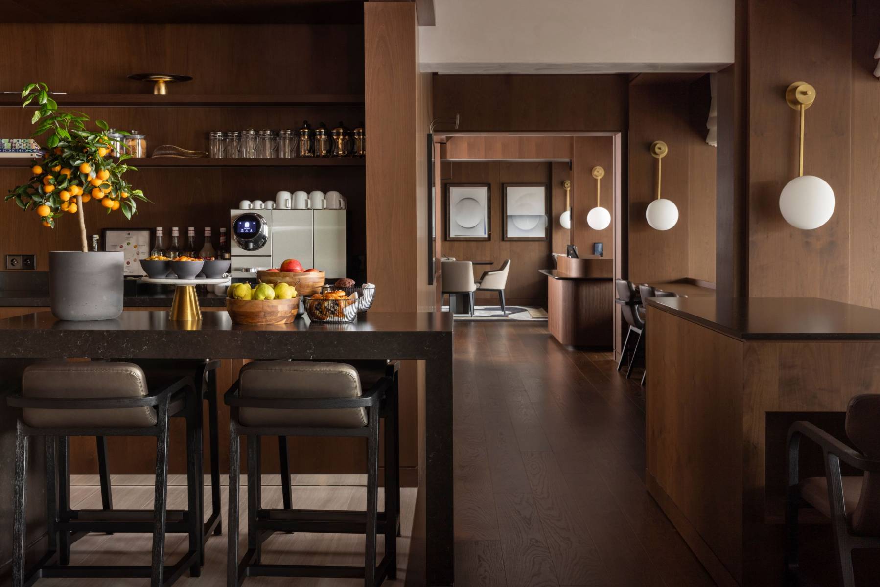 Executive-Lounge-1