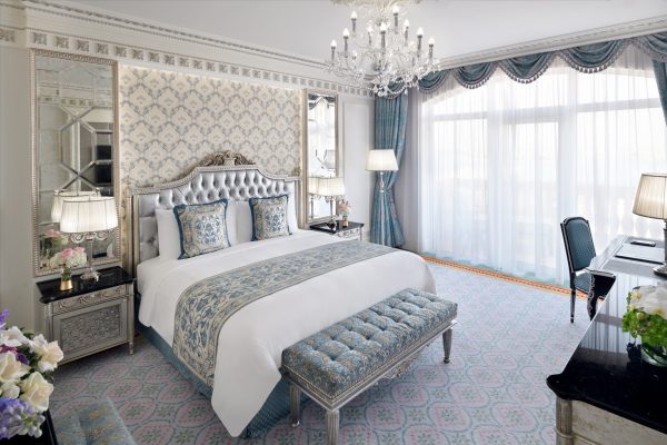 Signature Suite Palm