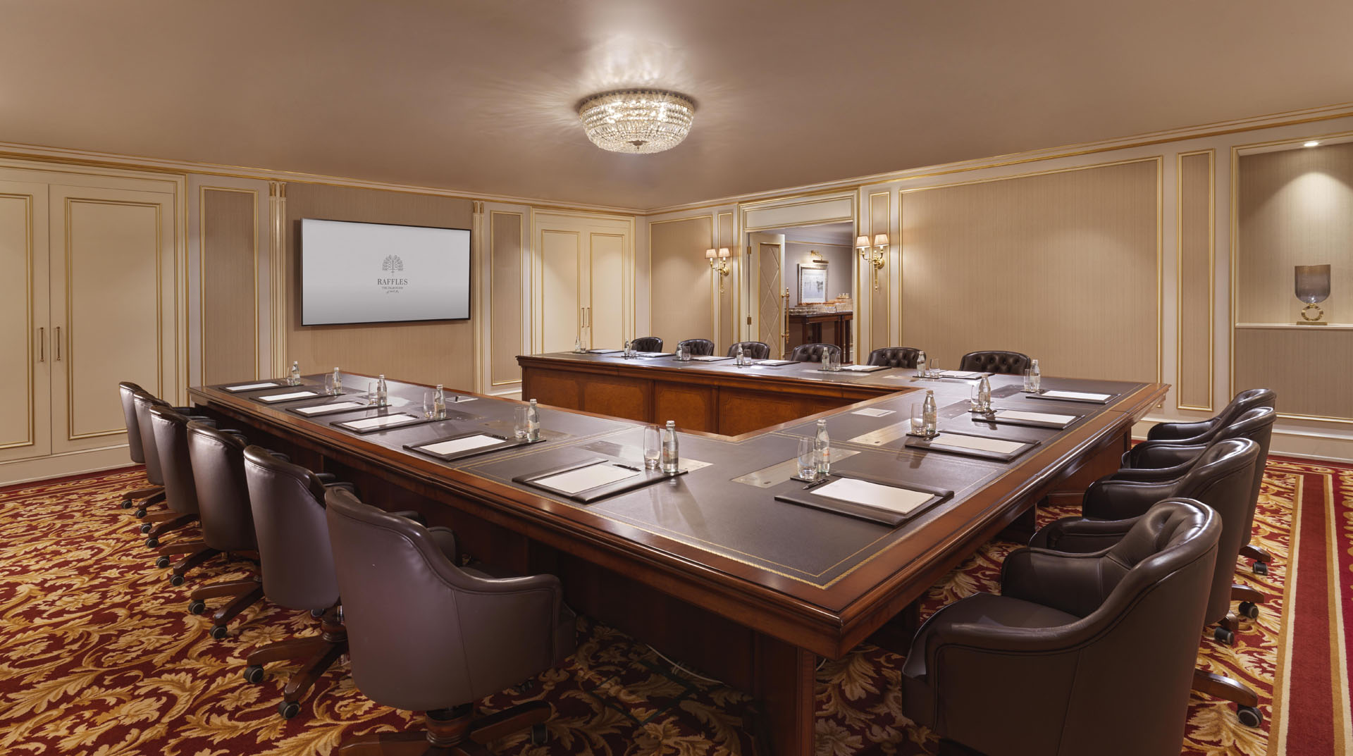 Raffles The Palm Dubai - Executive Boardroom