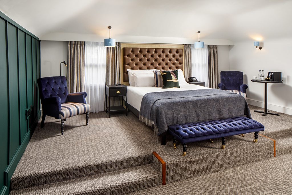 Bedroom & Suite