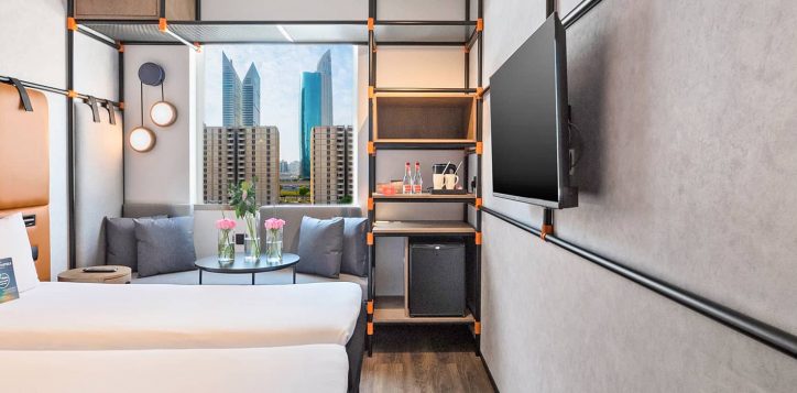 twinn_toom_slide_04-2