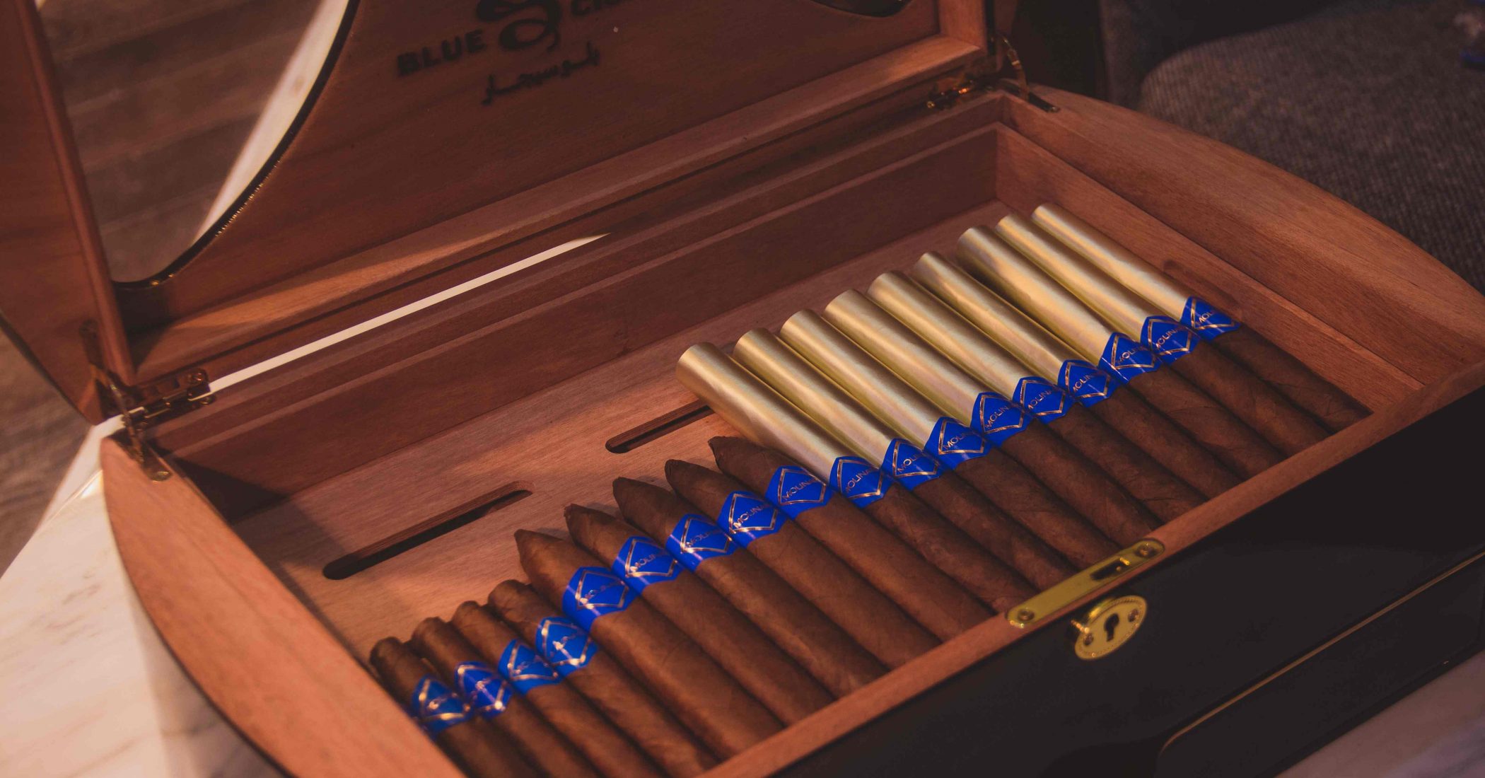 Raffles Doha - Blue Cigar, Writer’s Lounge