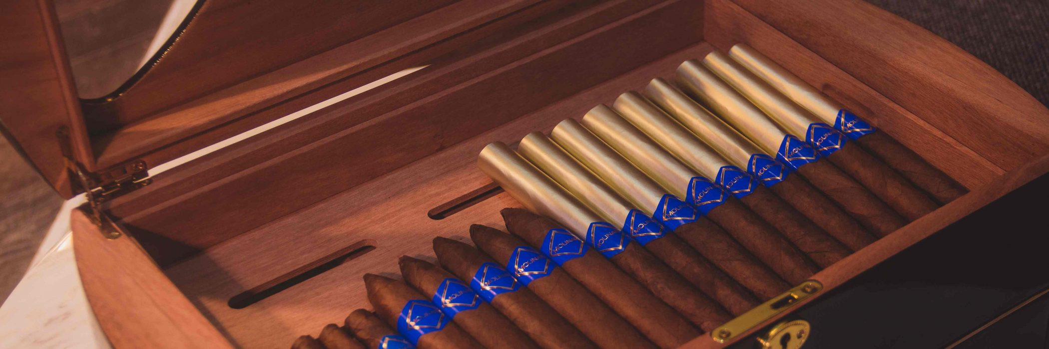 Raffles Doha - Blue Cigar – The Writer’s Smoke