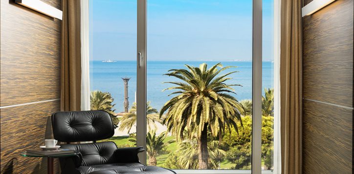 executive-room-breakfast-swissotel-buyuk-efes-izmir-presidential-suite-2