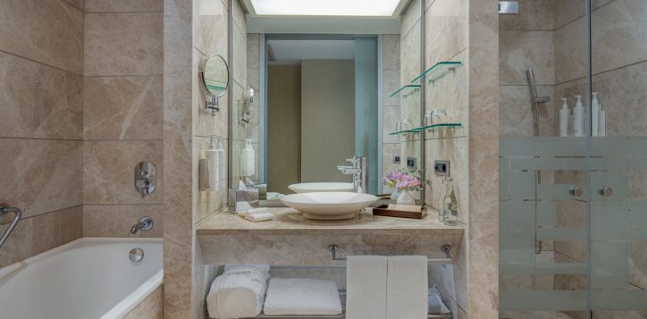 advantage-room_bathroom_2-buyuk