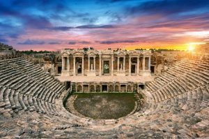 izmirde-gezilecek-tarihi-yerler