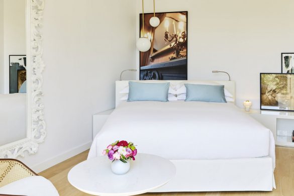 chambre-luxury-premium-avec-balcon-juliette