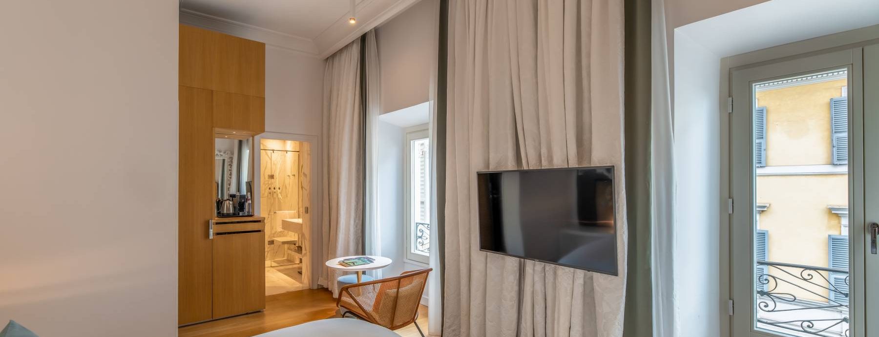 premium-luxury-family-room