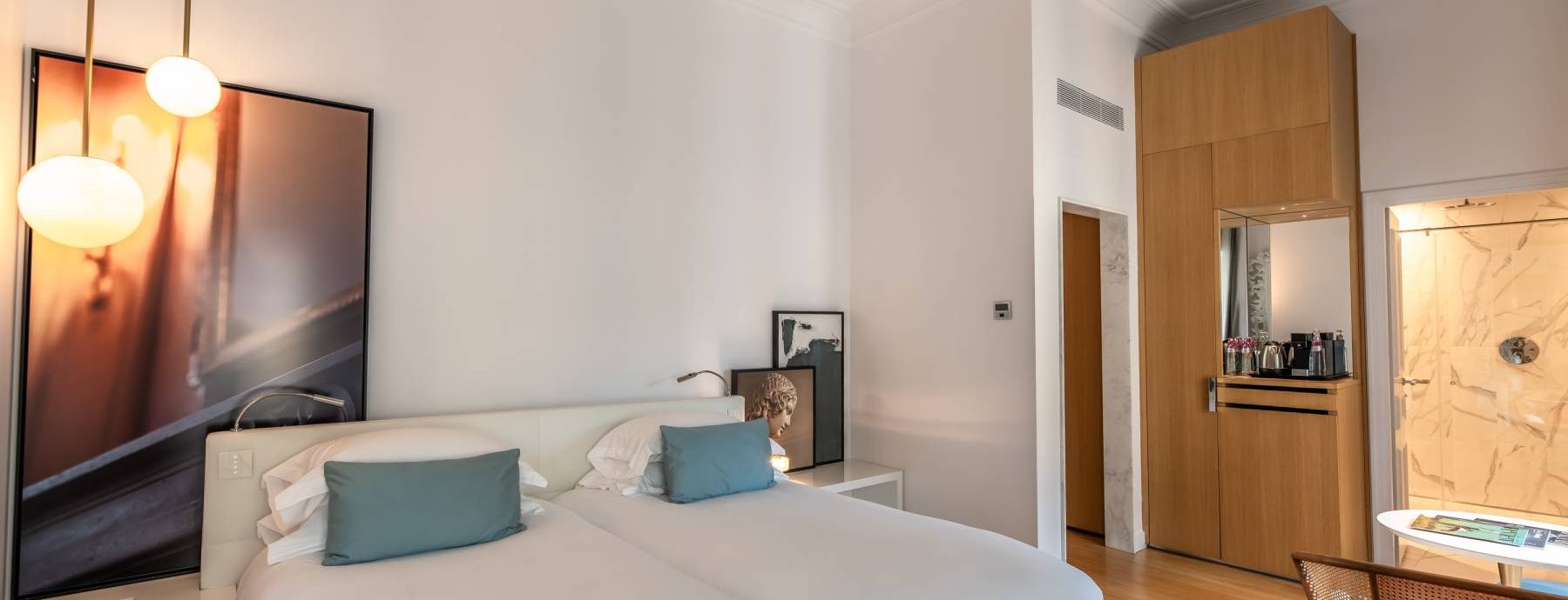 premium-luxury-family-room