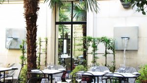 Restaurant Blossom, un jardin secret au coeur de Paris et du Faubourg Saint-Honoré