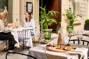 La terrasse du Bar du Faubourg